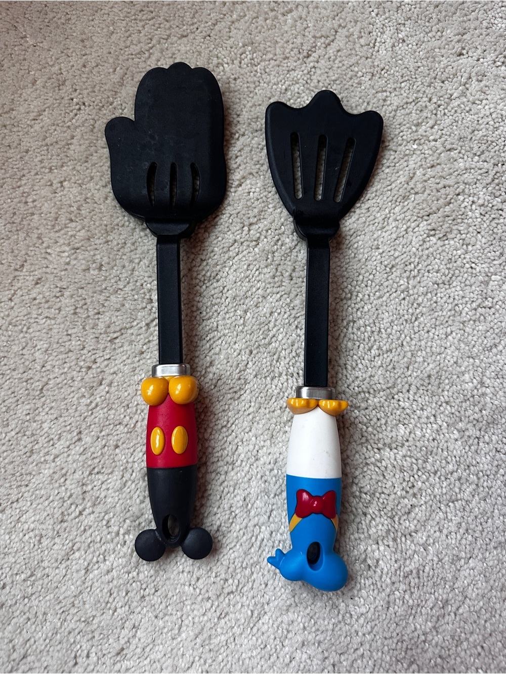 VTG Disney Mickey and Donald Spatula Set